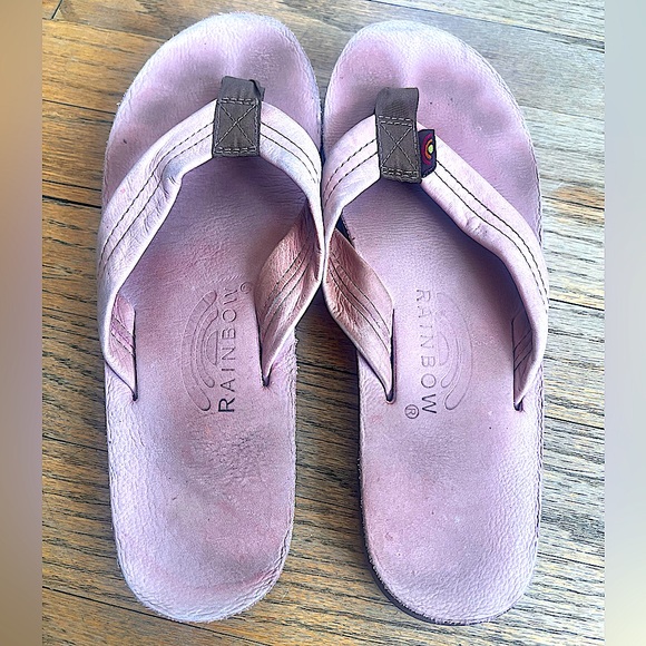 Light pink thick strap Rainbows womens size med - Picture 1 of 9